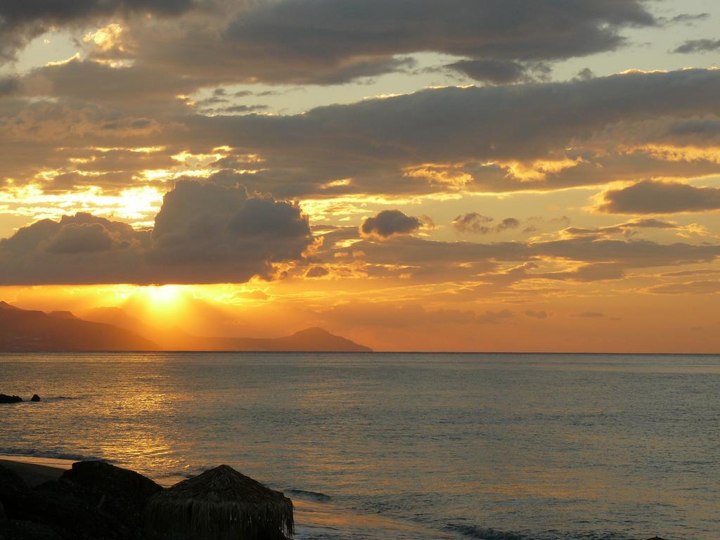Ierapetra La Luna Blu Ferma Exterior foto